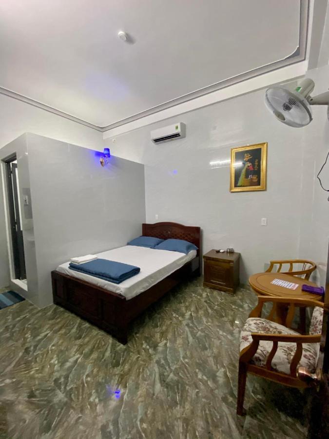 Nha Nghi Duy Tan Motel 140 Nguyen Du 0353007568 Quang Ngai Exterior photo