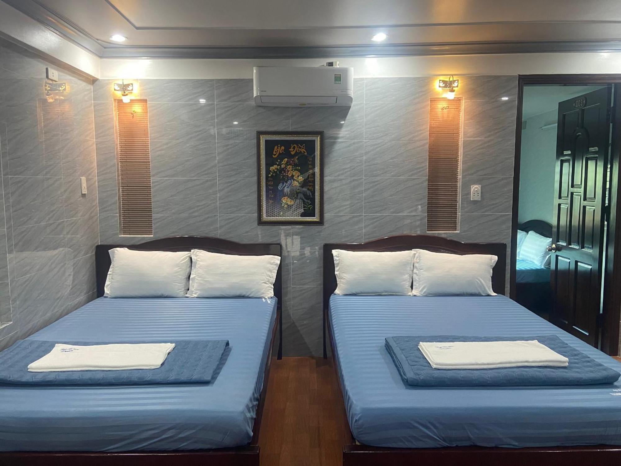 Nha Nghi Duy Tan Motel 140 Nguyen Du 0353007568 Quang Ngai Exterior photo