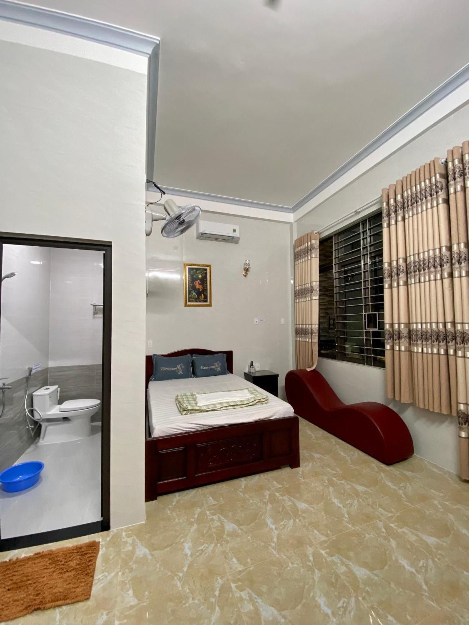 Nha Nghi Duy Tan Motel 140 Nguyen Du 0353007568 Quang Ngai Exterior photo